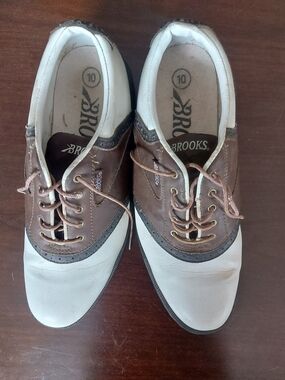 Brooks Two-Tone Brown and White Saddle Shoes
